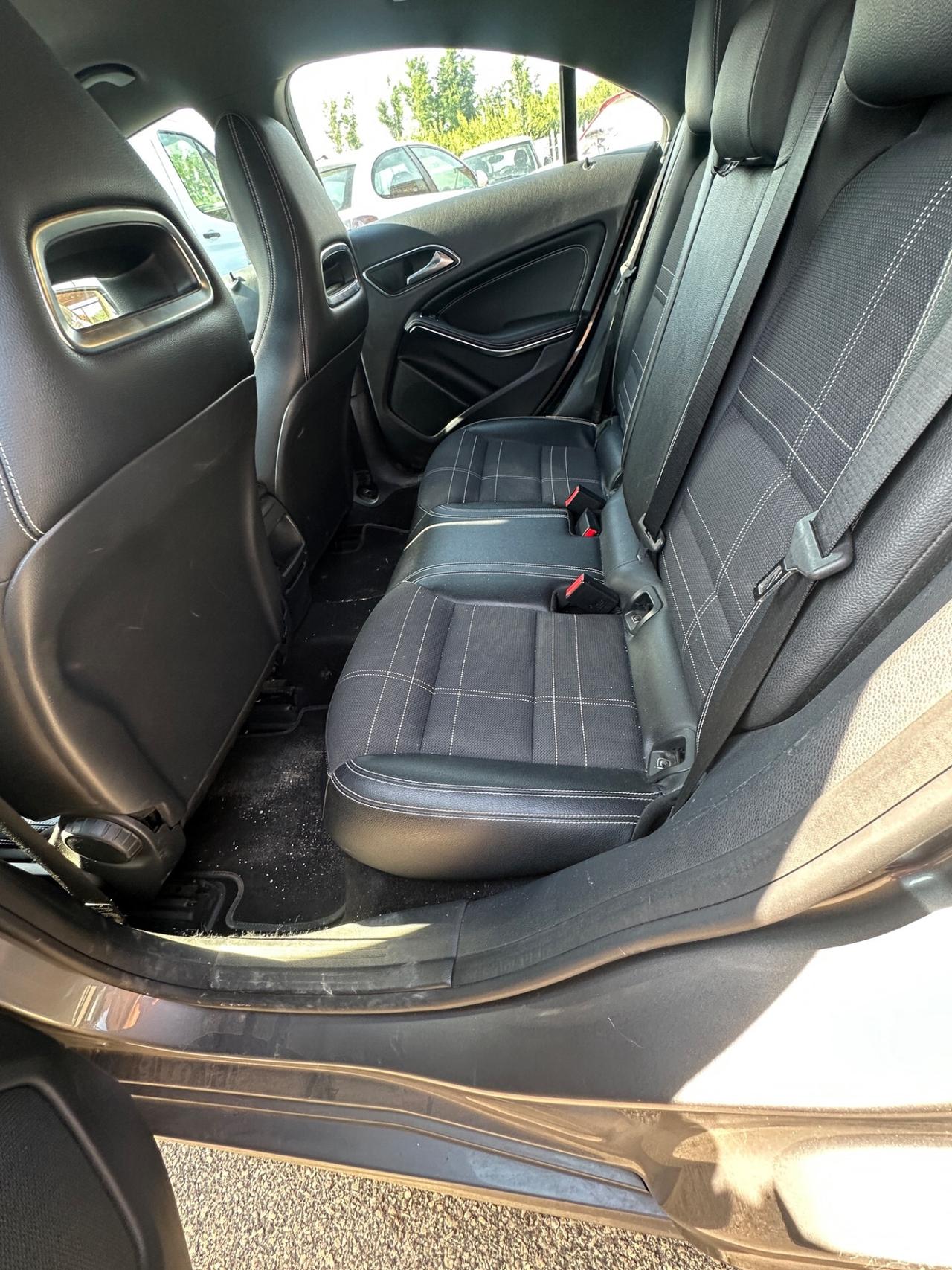 Mercedes-benz CLA 200 220 d Automatic Premium
