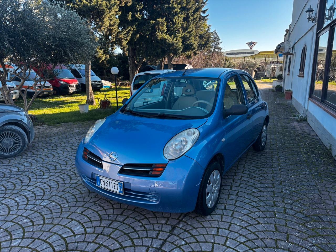Nissan Micra 1.0 16V 5 porte Visia IDONEA PER NEOPATENTATI SOLO 100.000 KM
