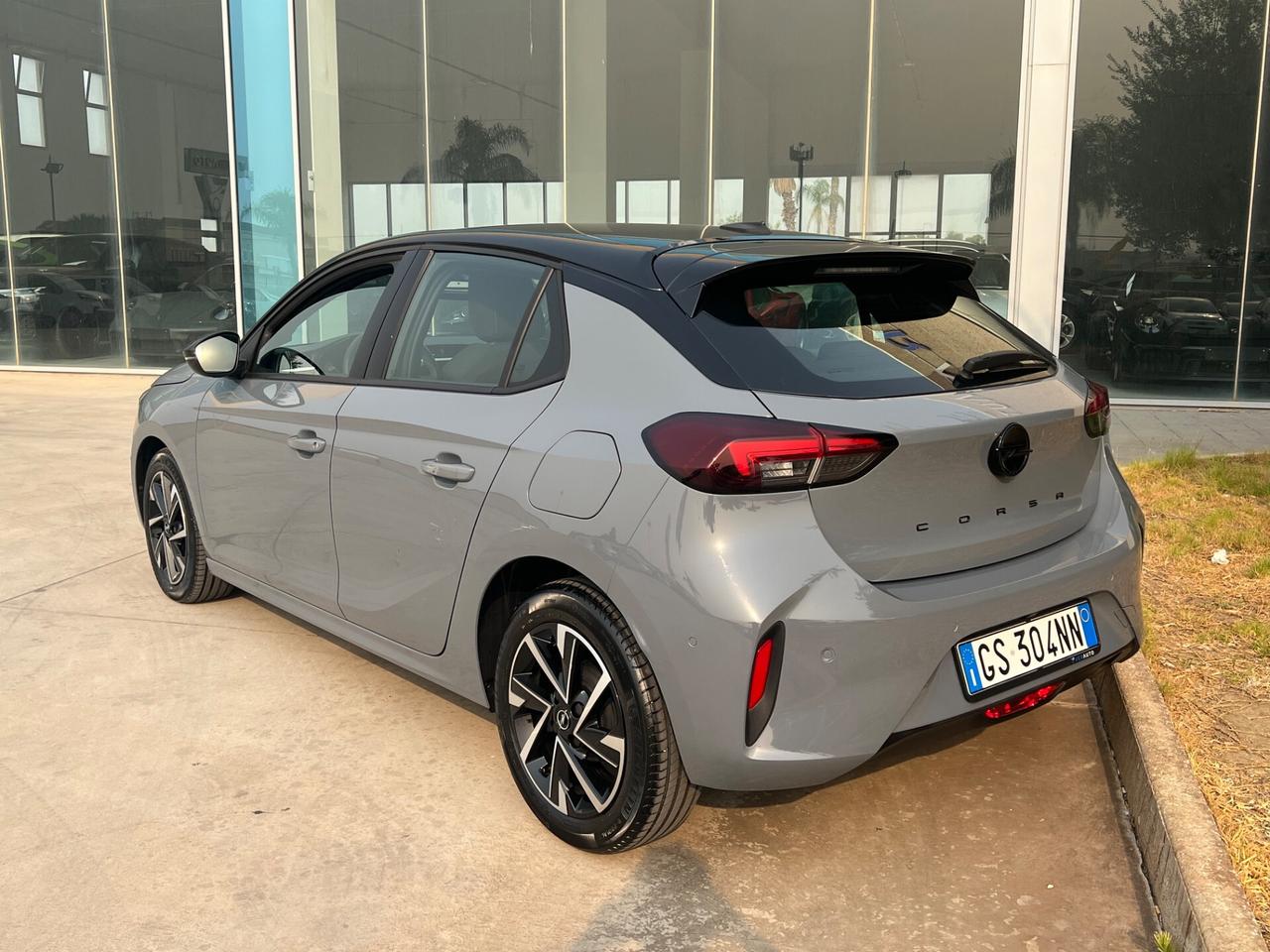 Opel Corsa 1.2 GS 75CV - possibilità noleggio no scoring