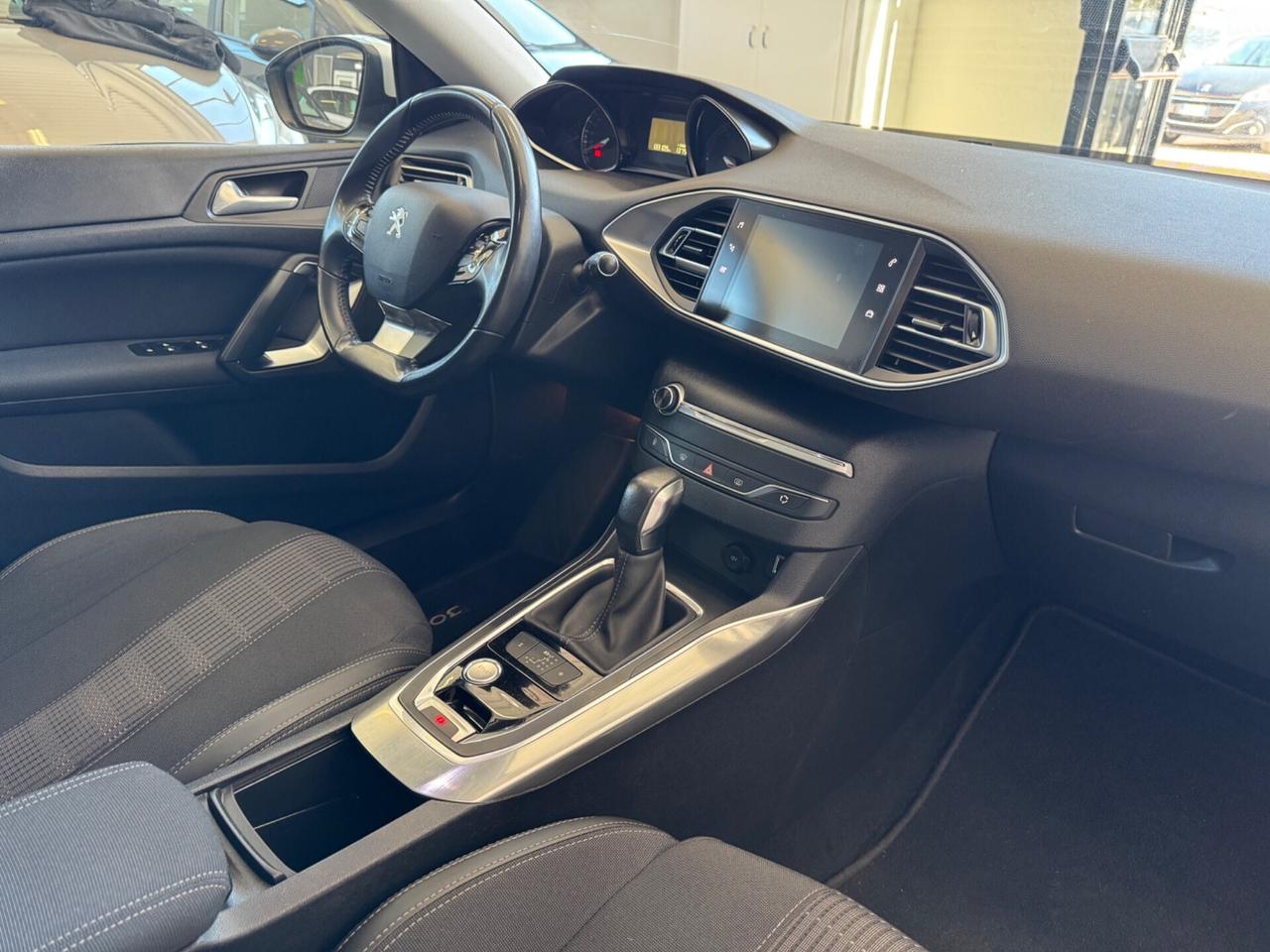 Peugeot 308 HDI 120cv Automatica