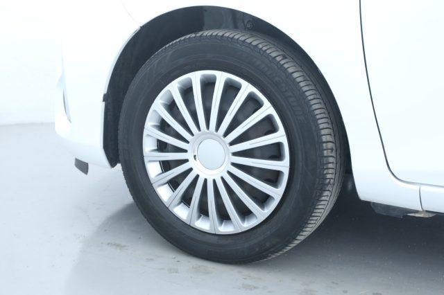 TOYOTA Yaris 1.0 5 porte Business / Neopatentati