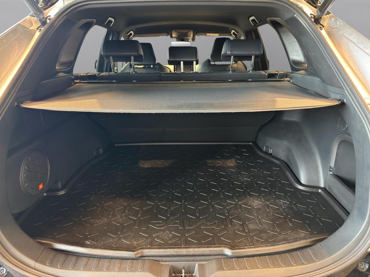Toyota C-HR 2.0 phev Trend eco fwd e-cvt