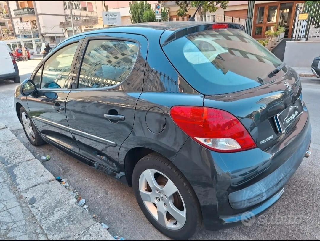 Peugeot 207 1.6 8V HDi 93CV 5p. Allure