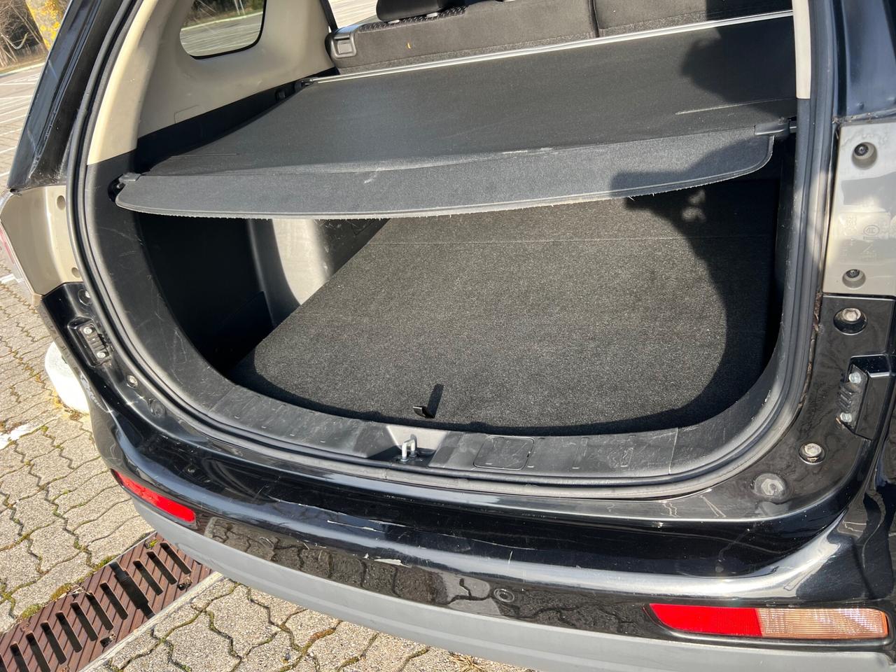 Mitsubishi Outlander 2.0 GPL 2WD Automatik*Start&Stop*Bizona