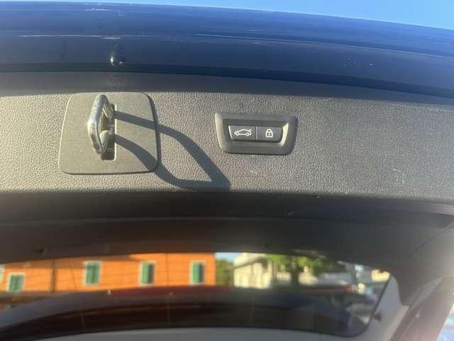 BMW 218 218d Advantage AUTOM. NAVI