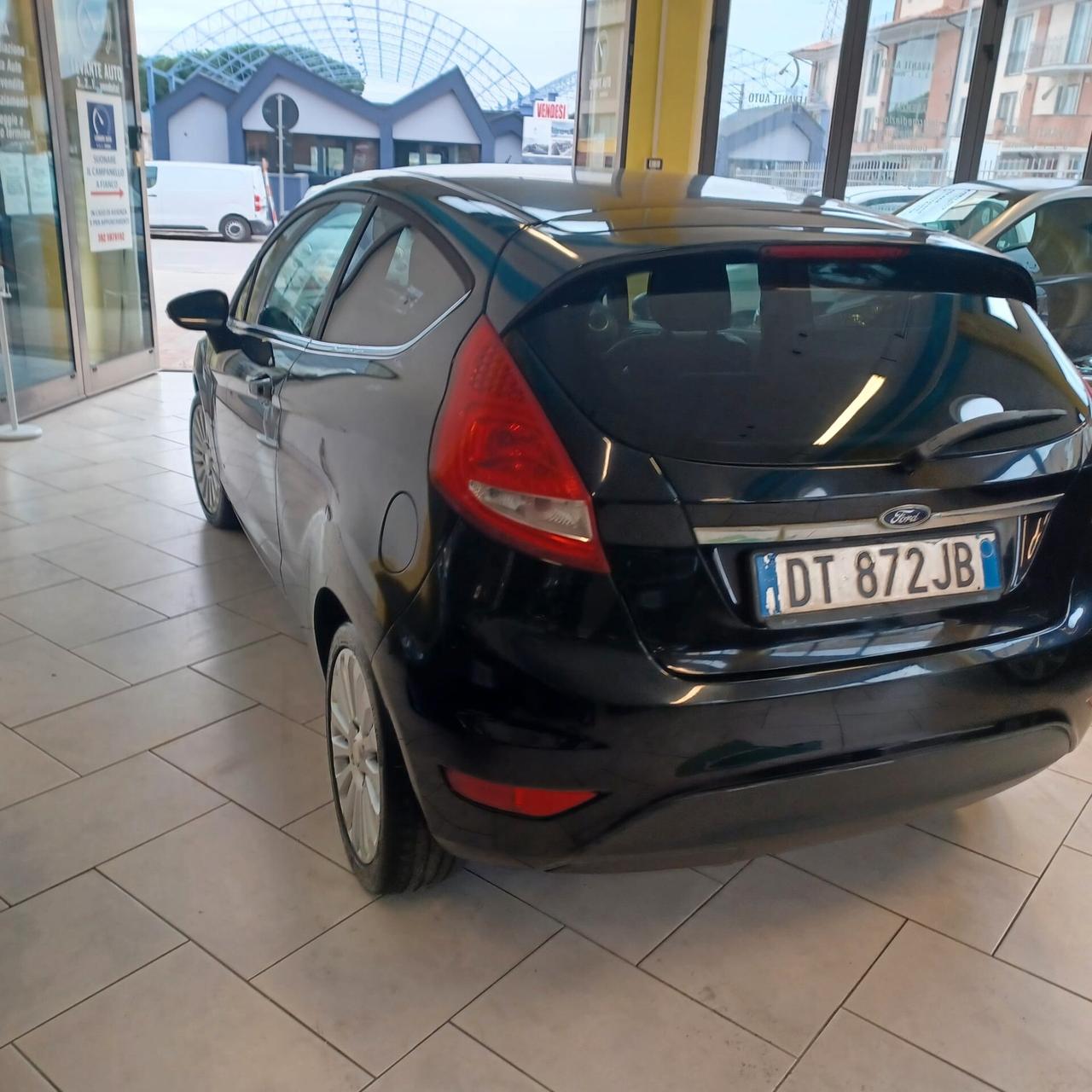 ECONOMICA BUONO STATO FIESTA 1.2 NEOPATENTATI