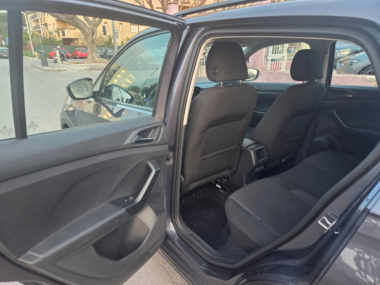 Volkswagen T-Cross 1.0 TSI 110 CV DSG Sport