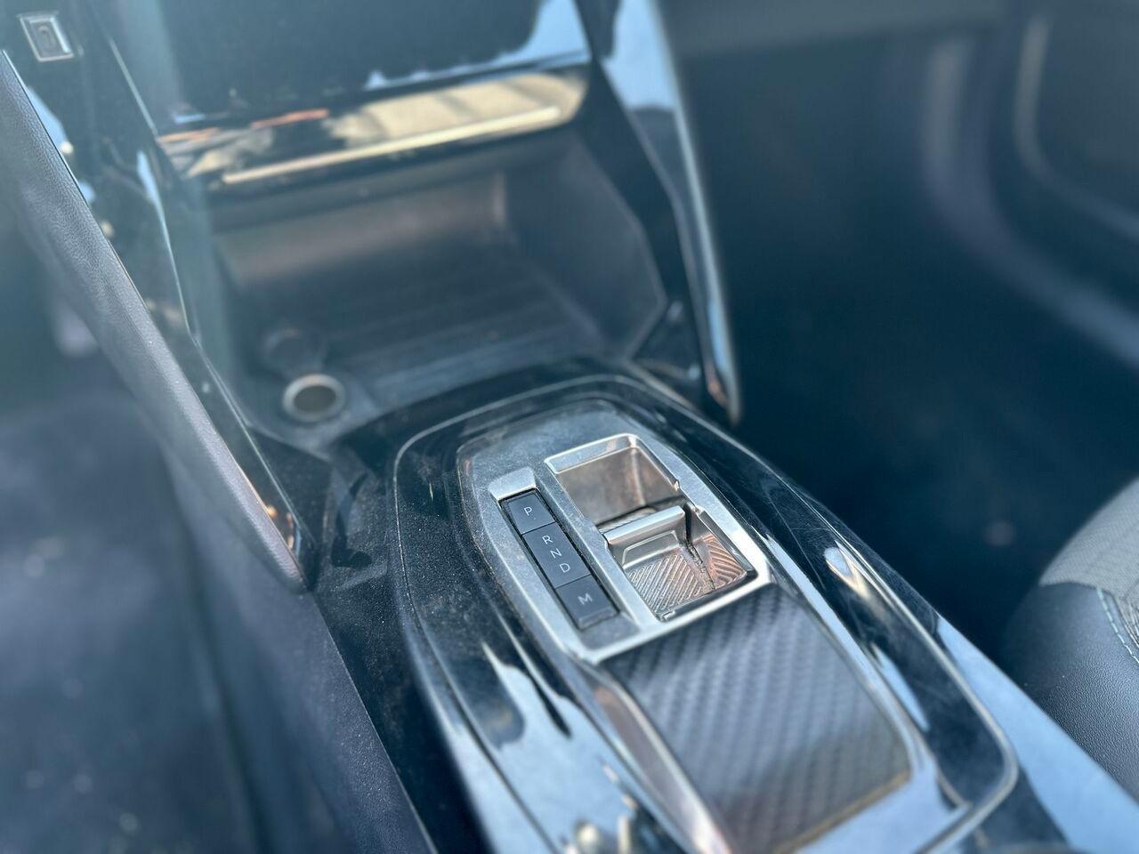 PEUGEOT 2008 2ª serie - 2008 PureTech 130 S&S EAT8 Allure