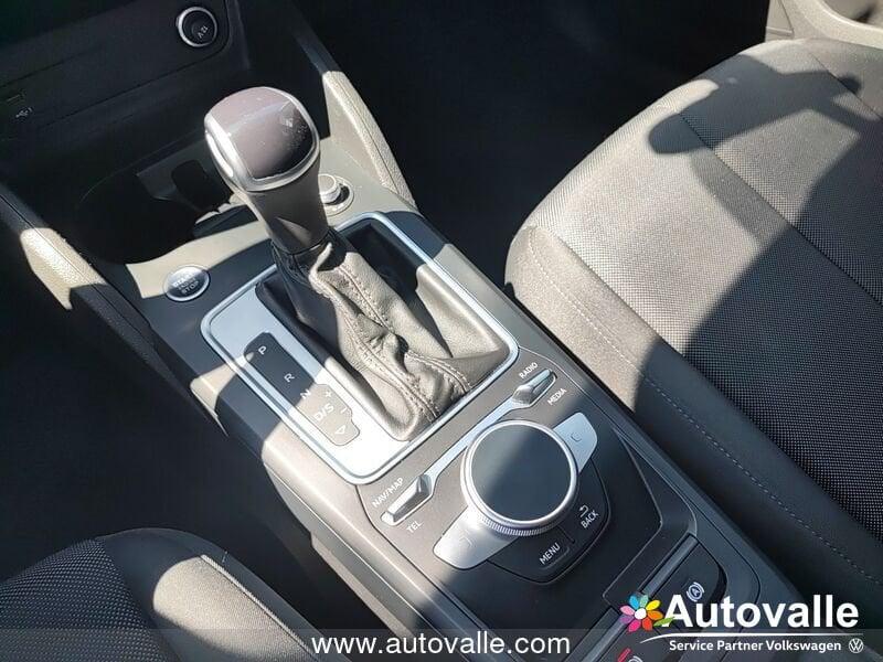 Audi Q2 35 TFSI S tronic Business