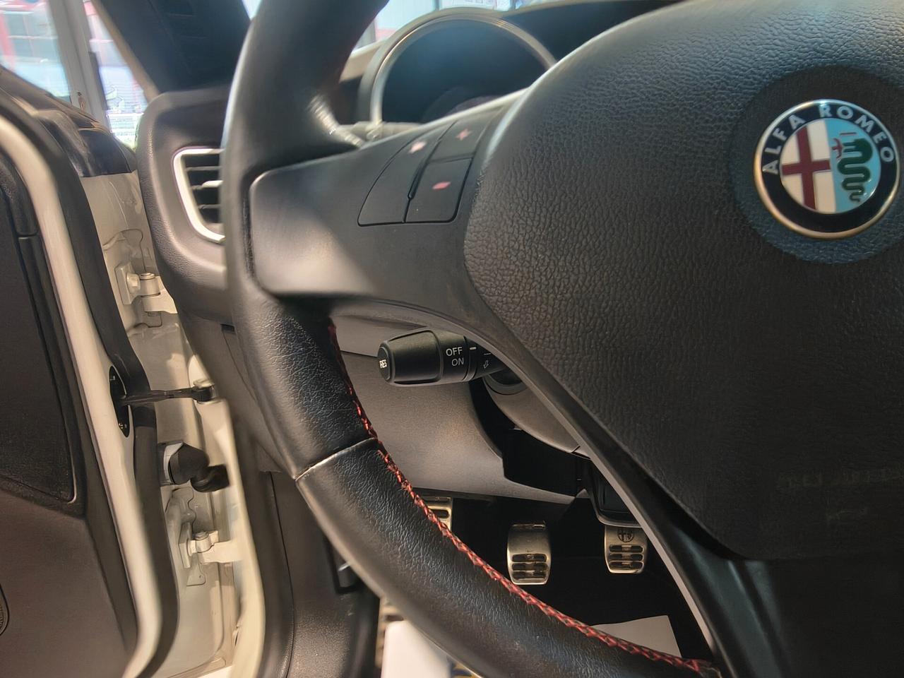 Alfa Romeo Giulietta 1.6 JTDm-2 105 CV EXSCLUSIVE