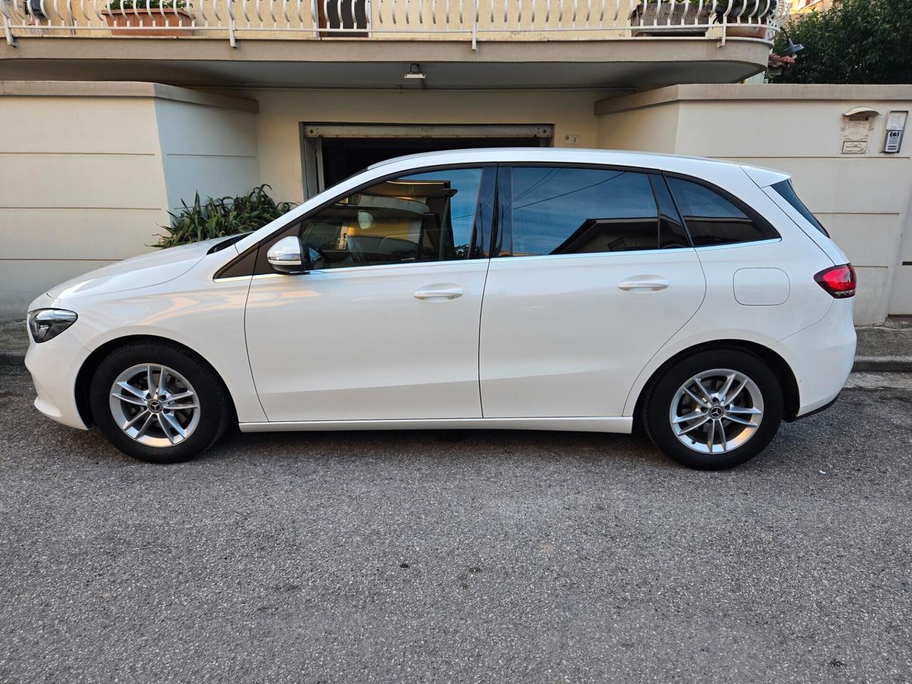 Mercedes-benz B 180 d Automatic