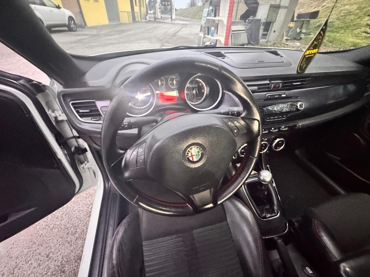 Alfa Romeo Giulietta 2.0 JTDm-2 140 CV Exclusive
