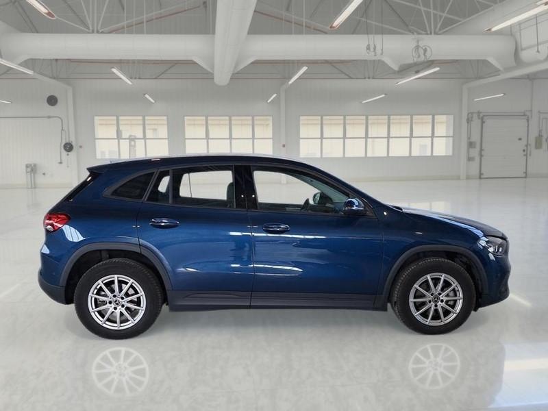 MERCEDES-BENZ GLA 200 D AUTOMATICO BUSINESS EXTRA CROSSOVER