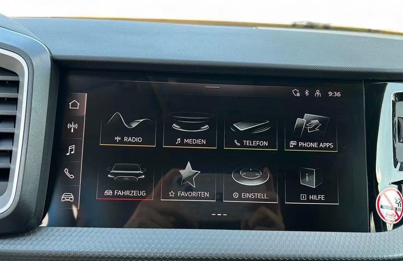 Audi A1 A1 SPB 30 TFSI S tronic S line edition Black Pack 17"