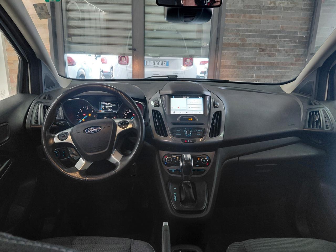 Ford Tourneo Connect 1.5 TDCi 120 CV Powershift Titanium