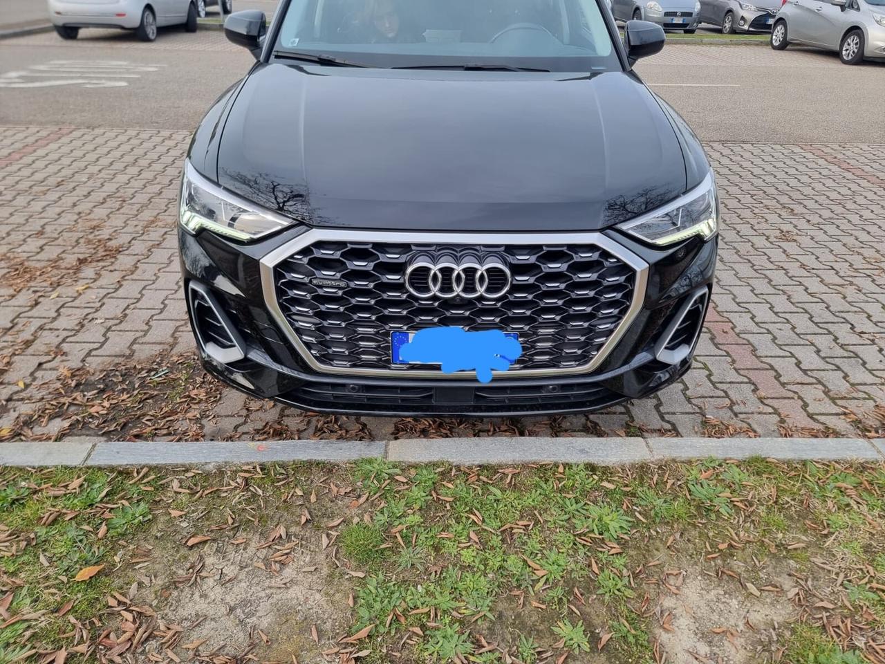 Audi Q3 35 TDI S tronic Business Advanced