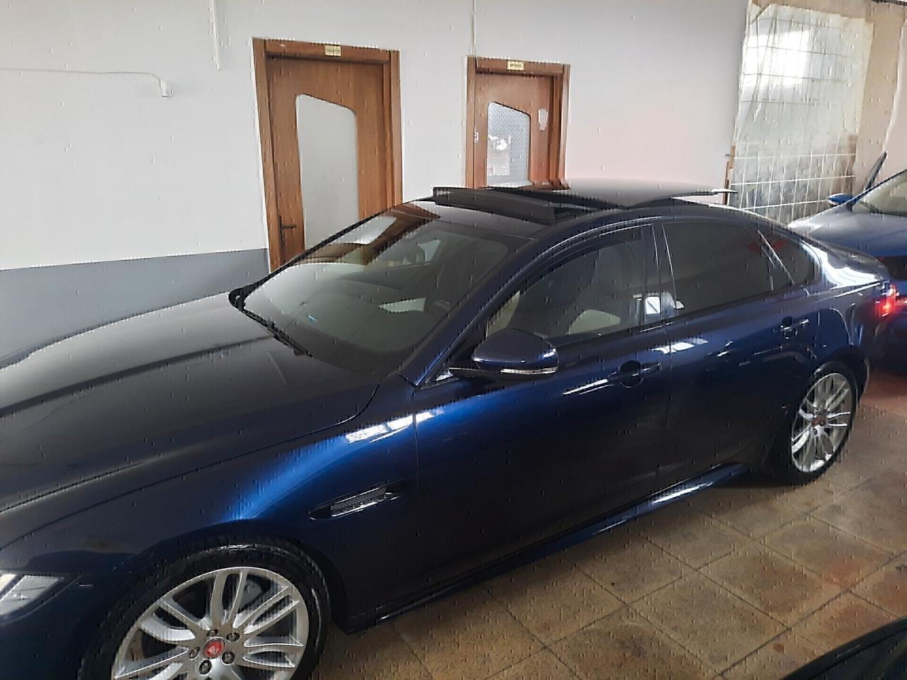 Jaguar XF 2.0 D 180 CV R-Sport