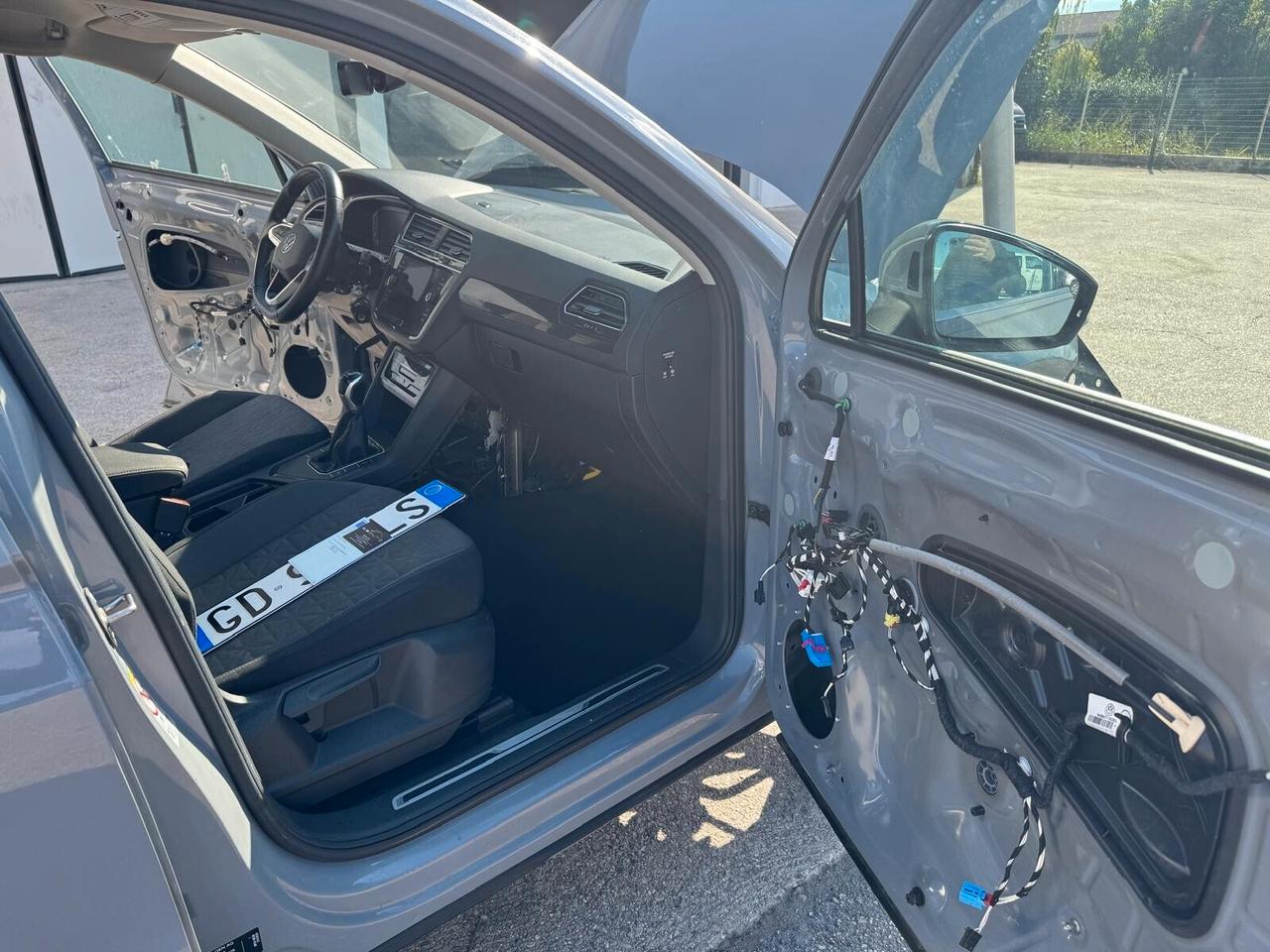 Volkswagen Tiguan 1.5 tsi 150cv NO ENGINE