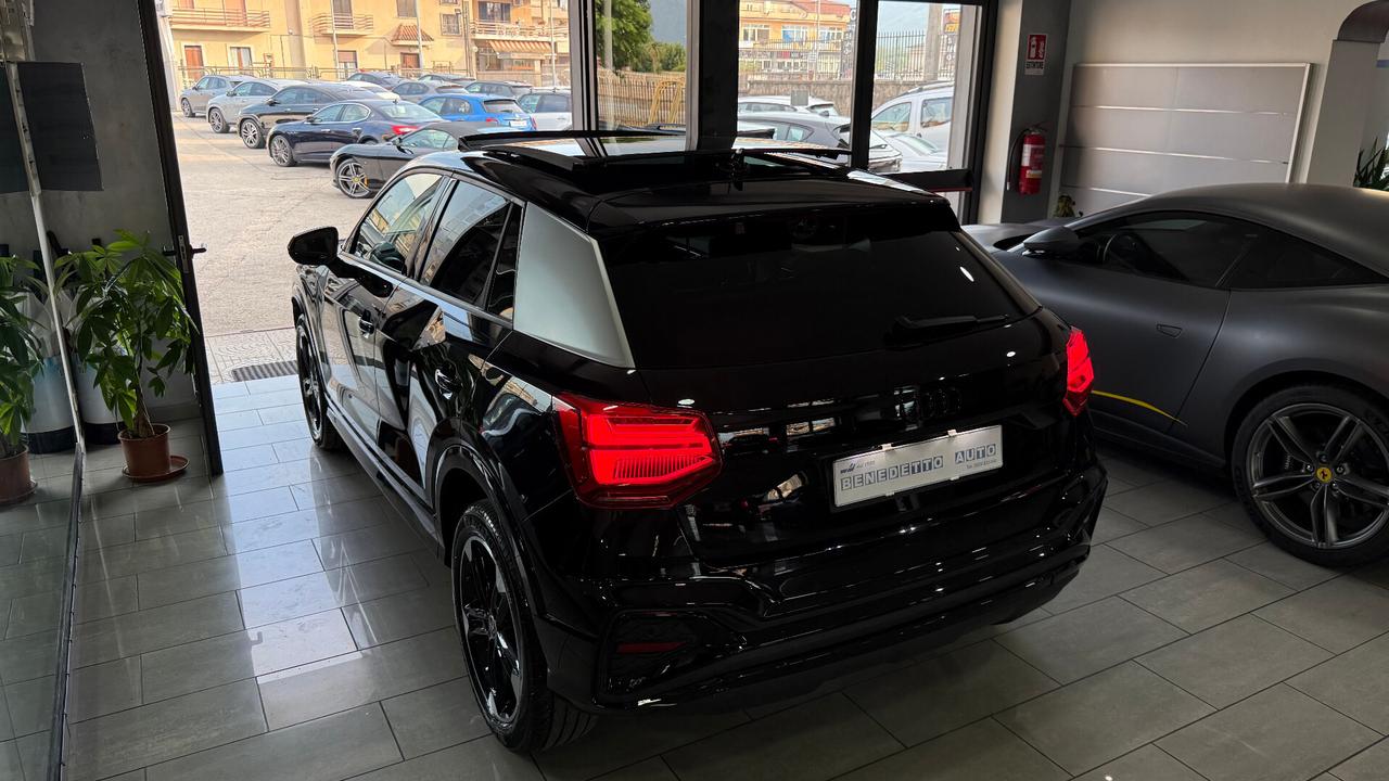 Audi Q2 35 TDI S tronic Identity Black TETTO
