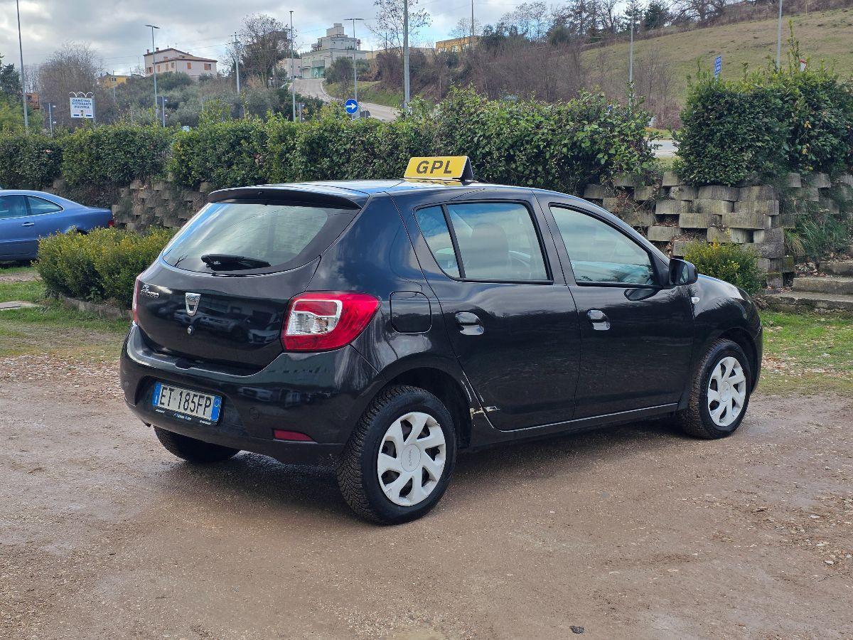 DACIA SANDERO 1.2 GPL OK NEOP. GARANZ 12 MESI