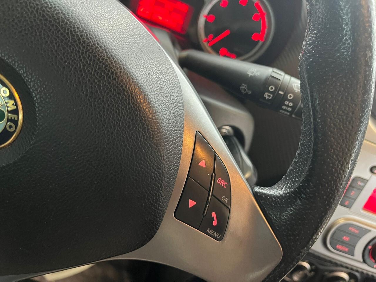 Alfa Romeo MiTo 1.3 JTDm-2 95 CV S&S Distinctive Sport Pak OK NEOPATENTATI