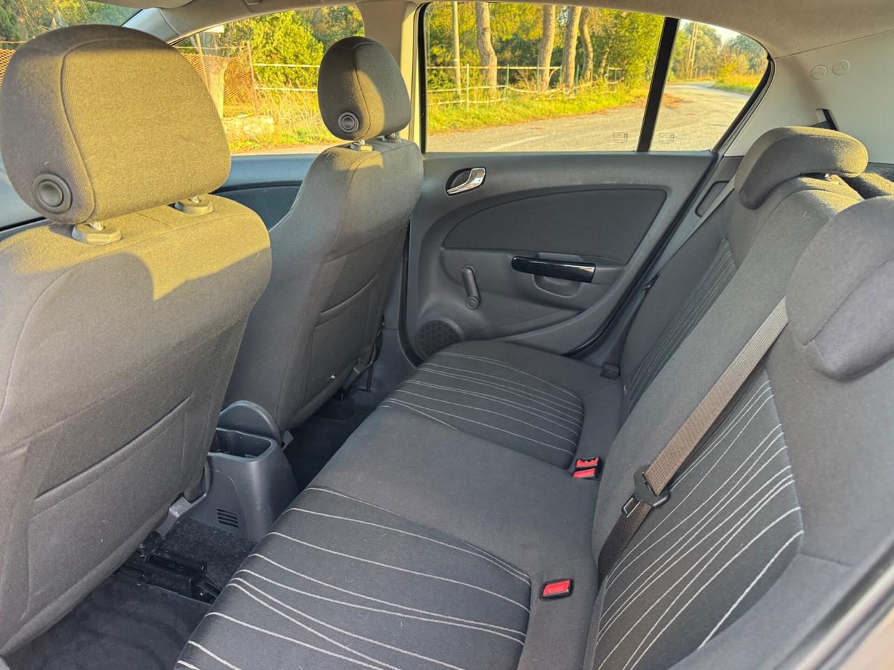 Opel Corsa 1.2 5 porte Cosmo