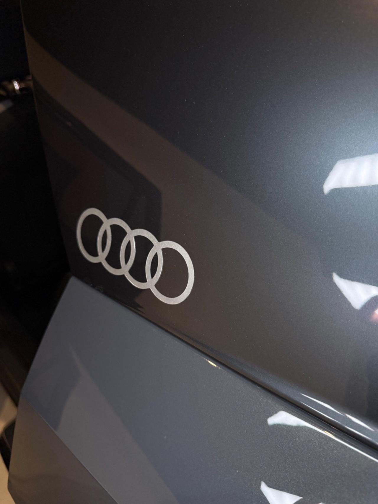 Audi Q2 30 TDI S tronic line Edition
