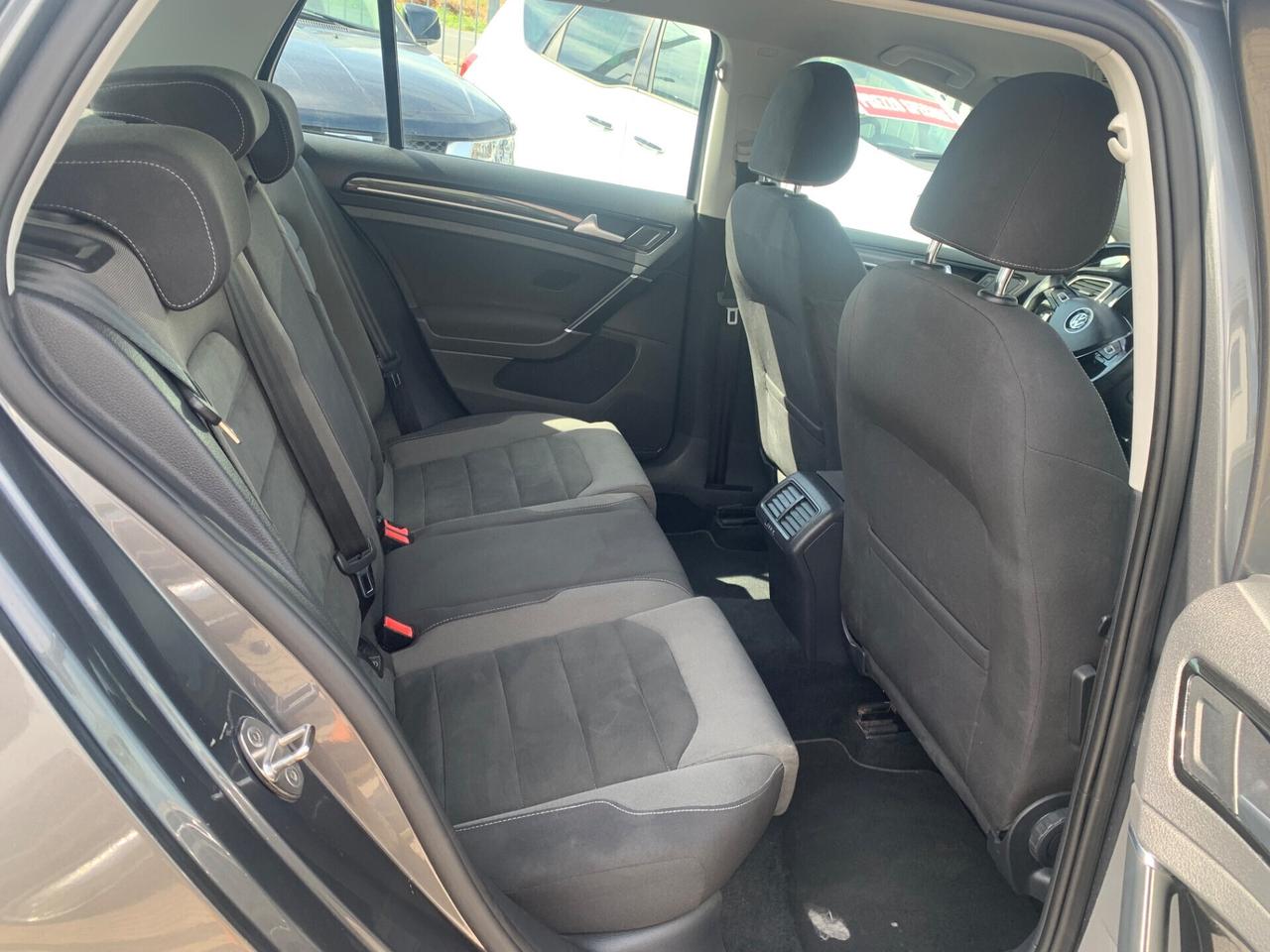 Volkswagen Golf 2.0 TDI DSG 5p. Highline BlueMotion Technology