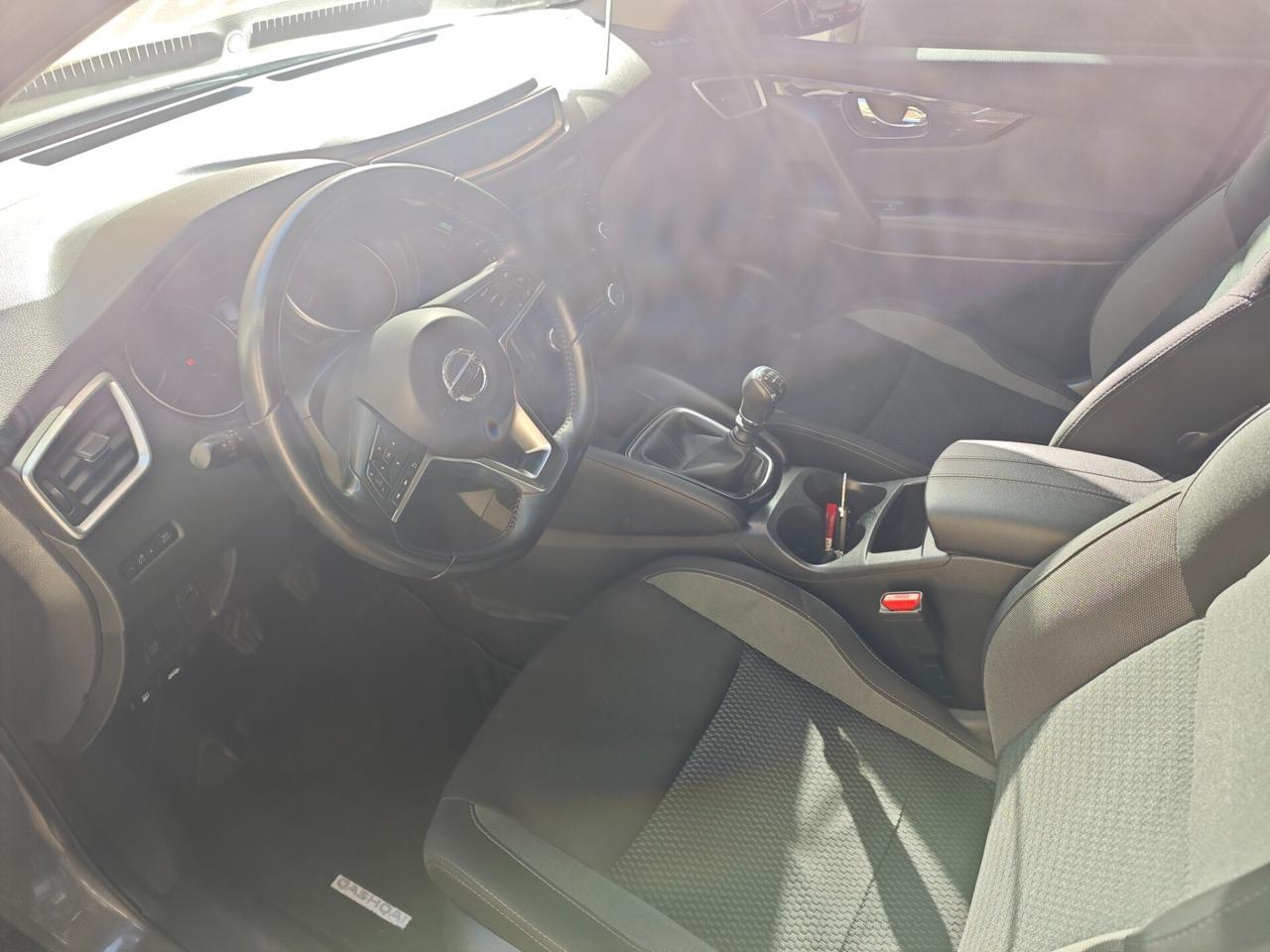 Nissan Qashqai 1.3 DIG-T 140 CV Business