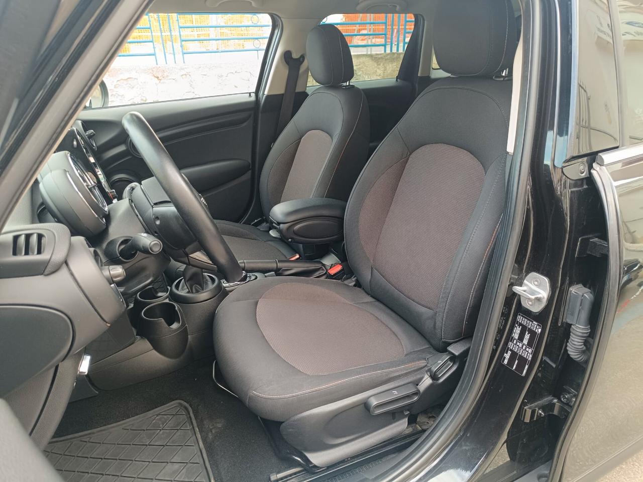 Mini Cooper D 1.5 Business XL 5 Porte