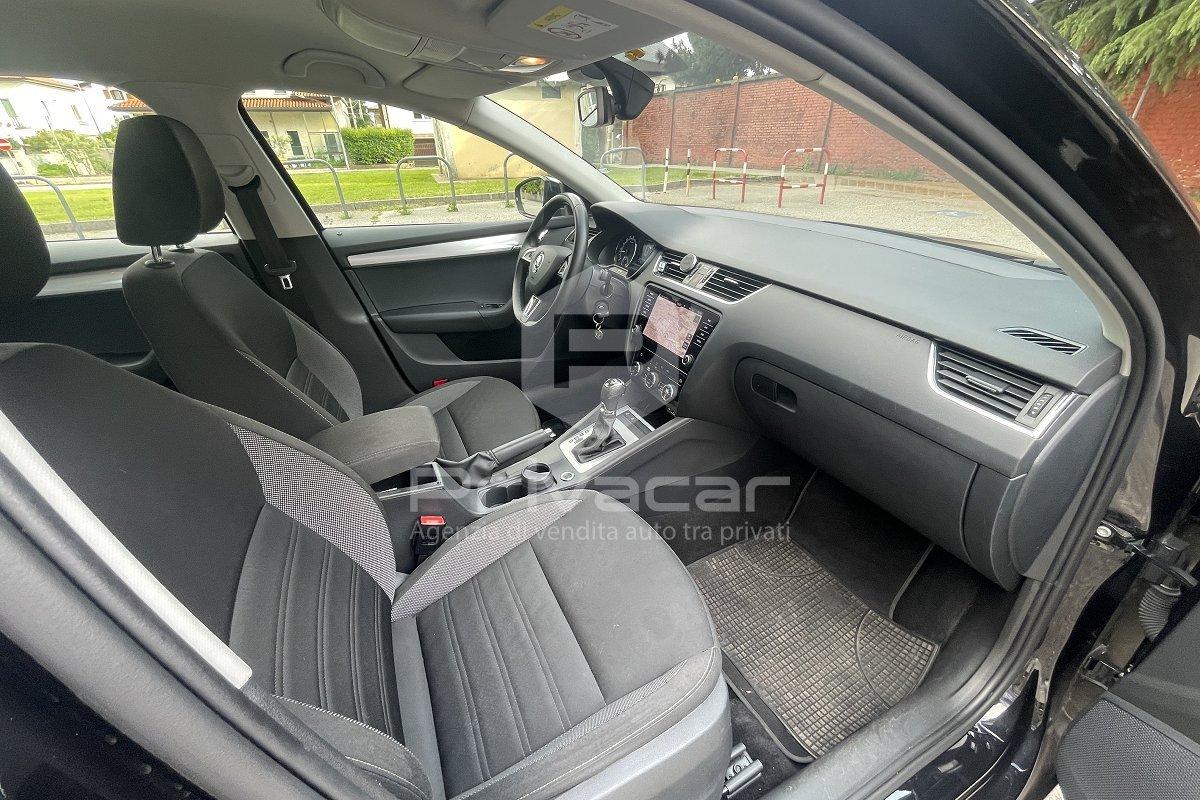 SKODA Octavia 1.6 TDI SCR 115 CV DSG Wagon Executive