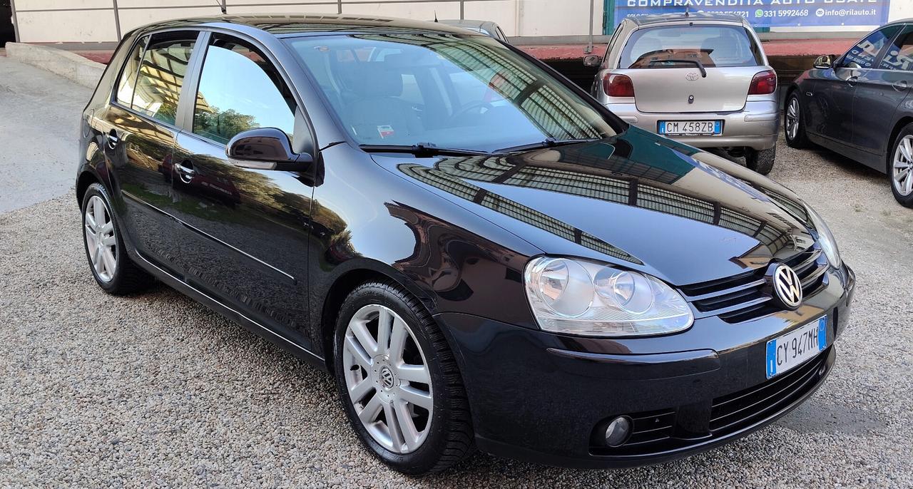 Volkswagen Golf 2.0 16V TDI 4mot 5p Sportline