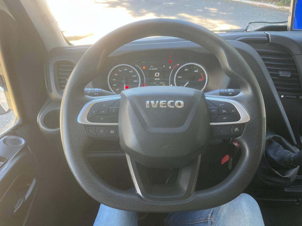 Iveco Daily 2.3 Diesel HKa 35 S V Radstand 3520