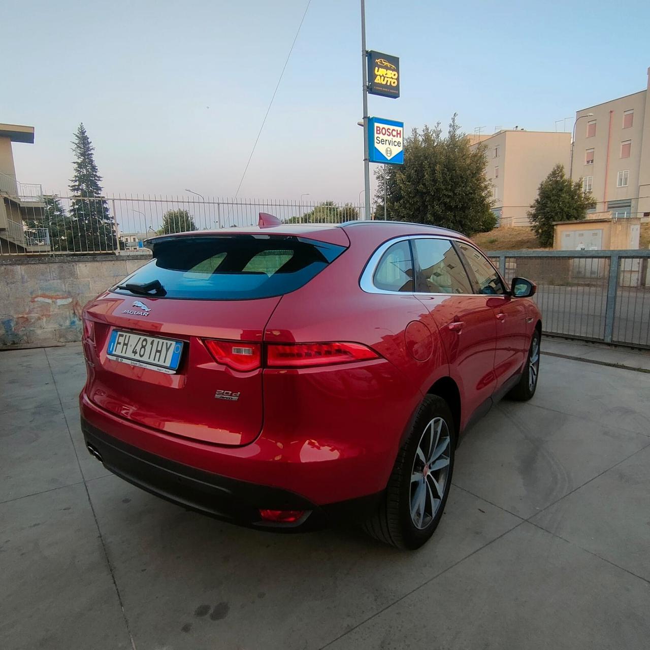 Jaguar F-Pace 2.0 D 180 CV AWD aut. Prestige