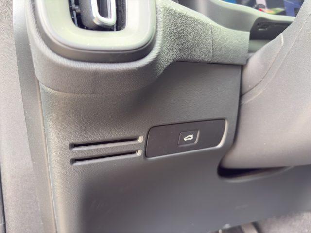 VOLVO XC40 B3 automatico Core