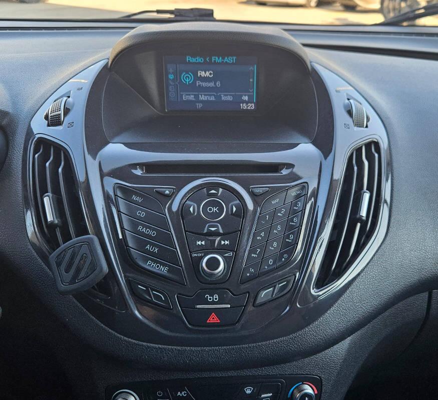 Ford Tourneo Courier 1.5 tdci 95cv titanium E6