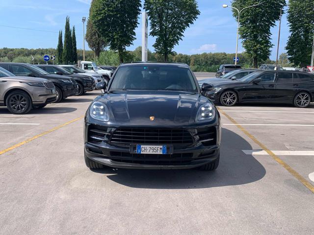 PORSCHE Macan 2.0