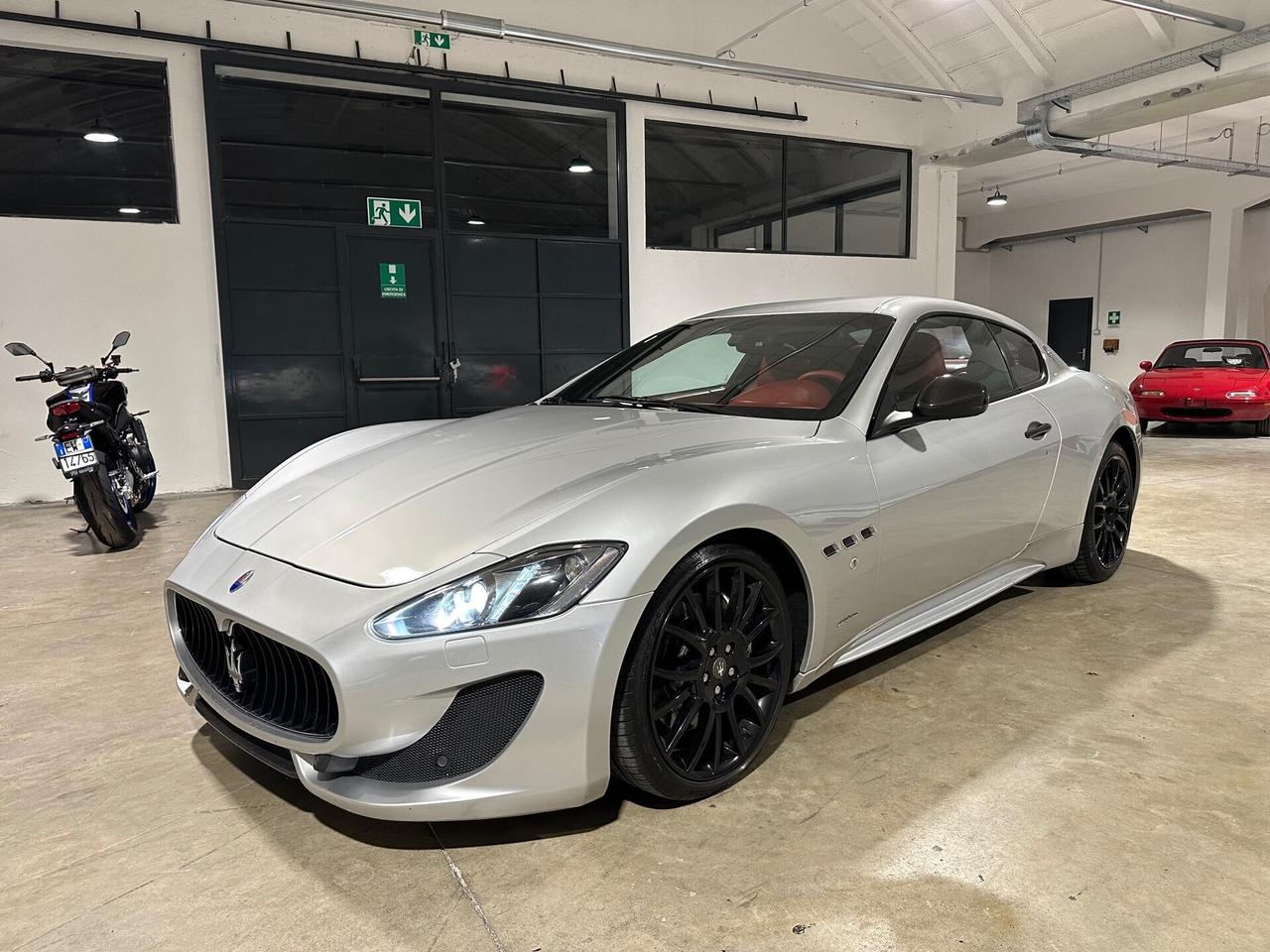 Maserati GranTurismo Sport 4.7 V8 PELLE ESTESA ROSSA