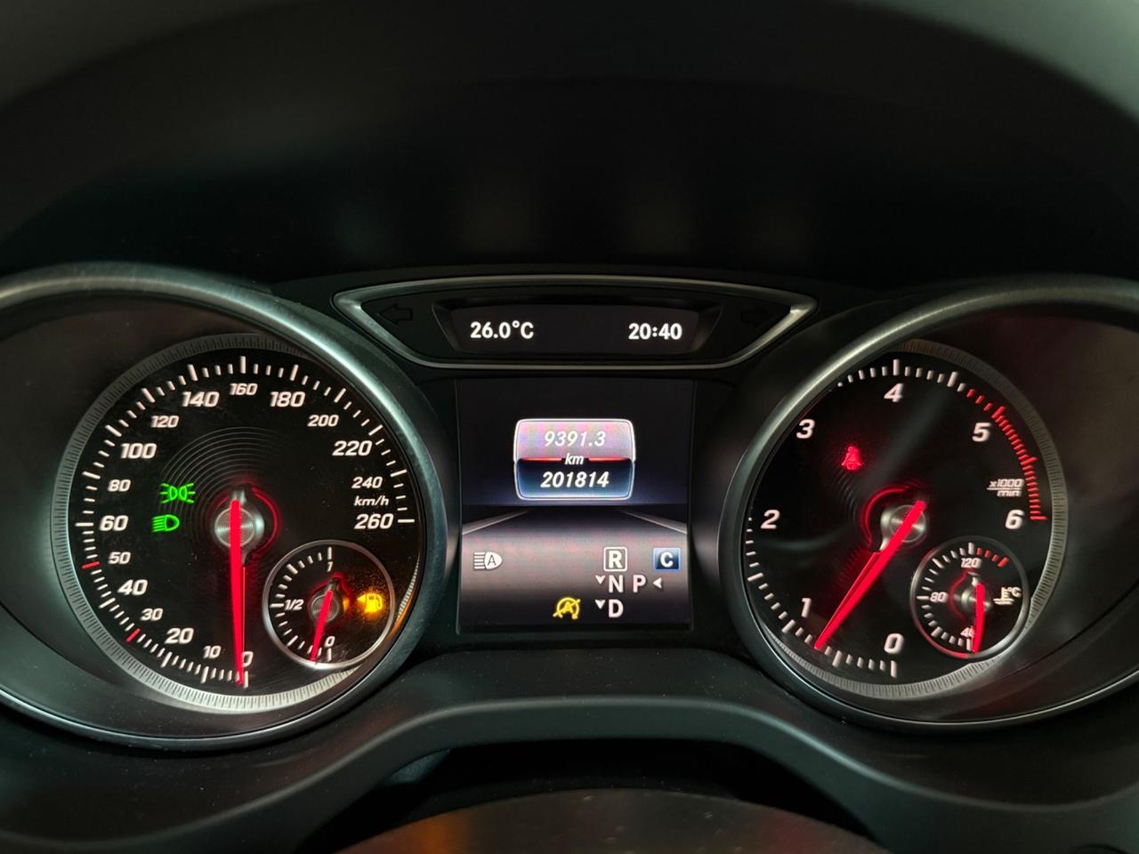Mercedes-benz GLA 200 d Automatic Premium