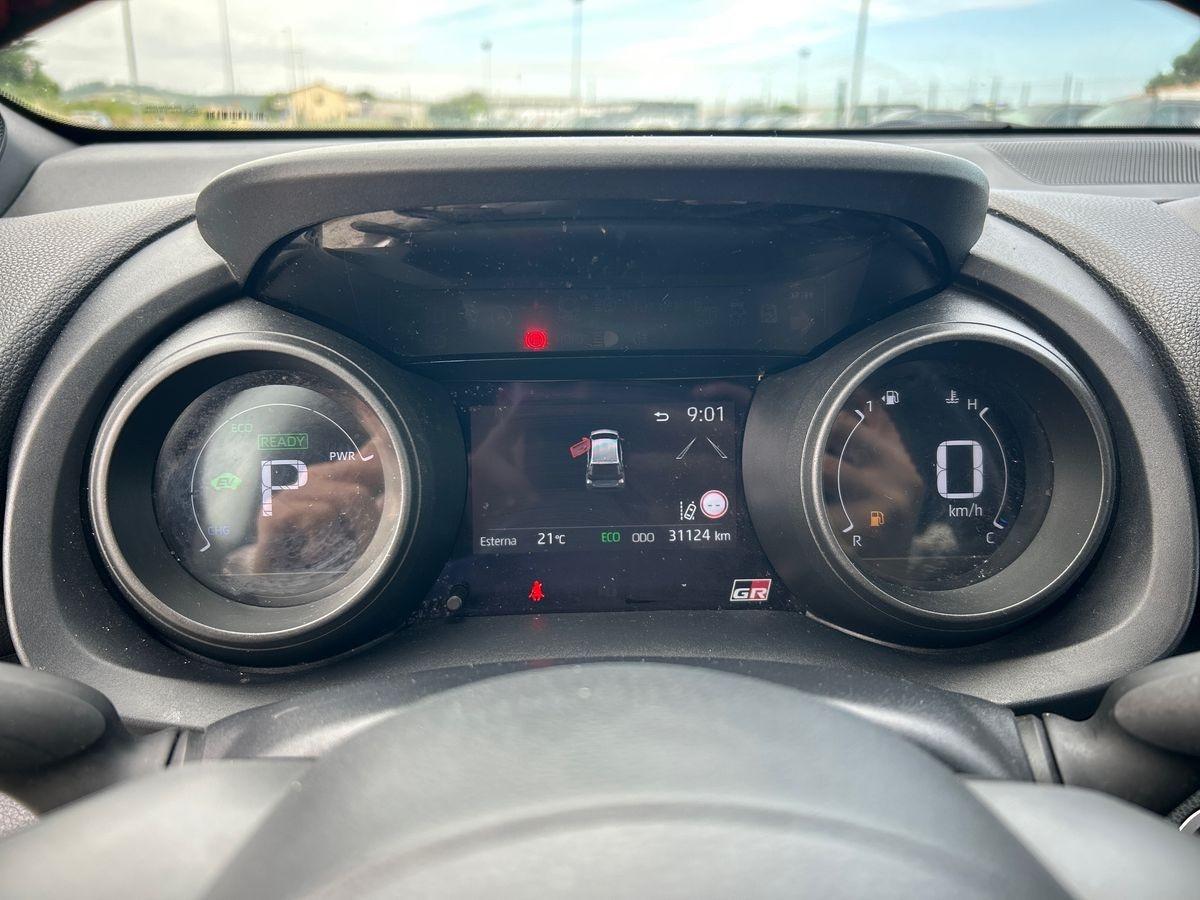 TOYOTA Yaris IV 2020 - Yaris 1.5h GR Sport