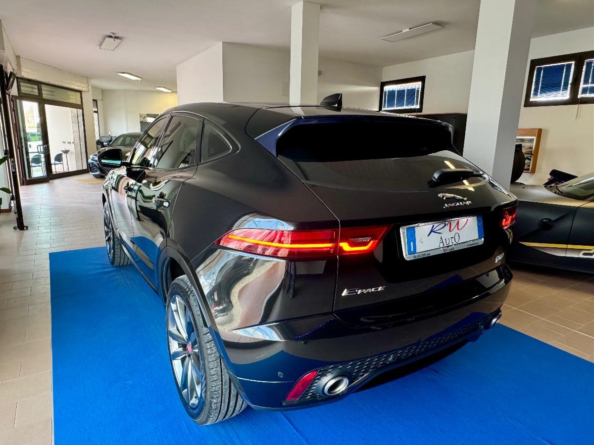 JAGUAR E-pace2.0D 150CV AWD aut. R-Dynamic IVA ESPOSTA