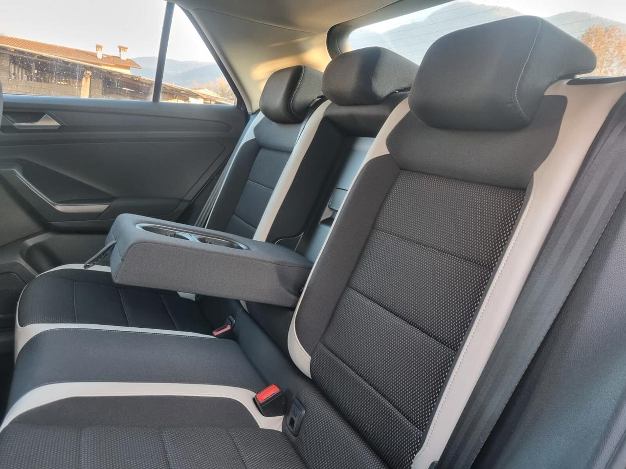 Volkswagen T-Roc 1.6 TDI SCR Advanced BlueMotion Technology