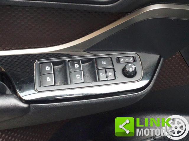 TOYOTA C-HR 1.8 Hybrid E-CVT Business