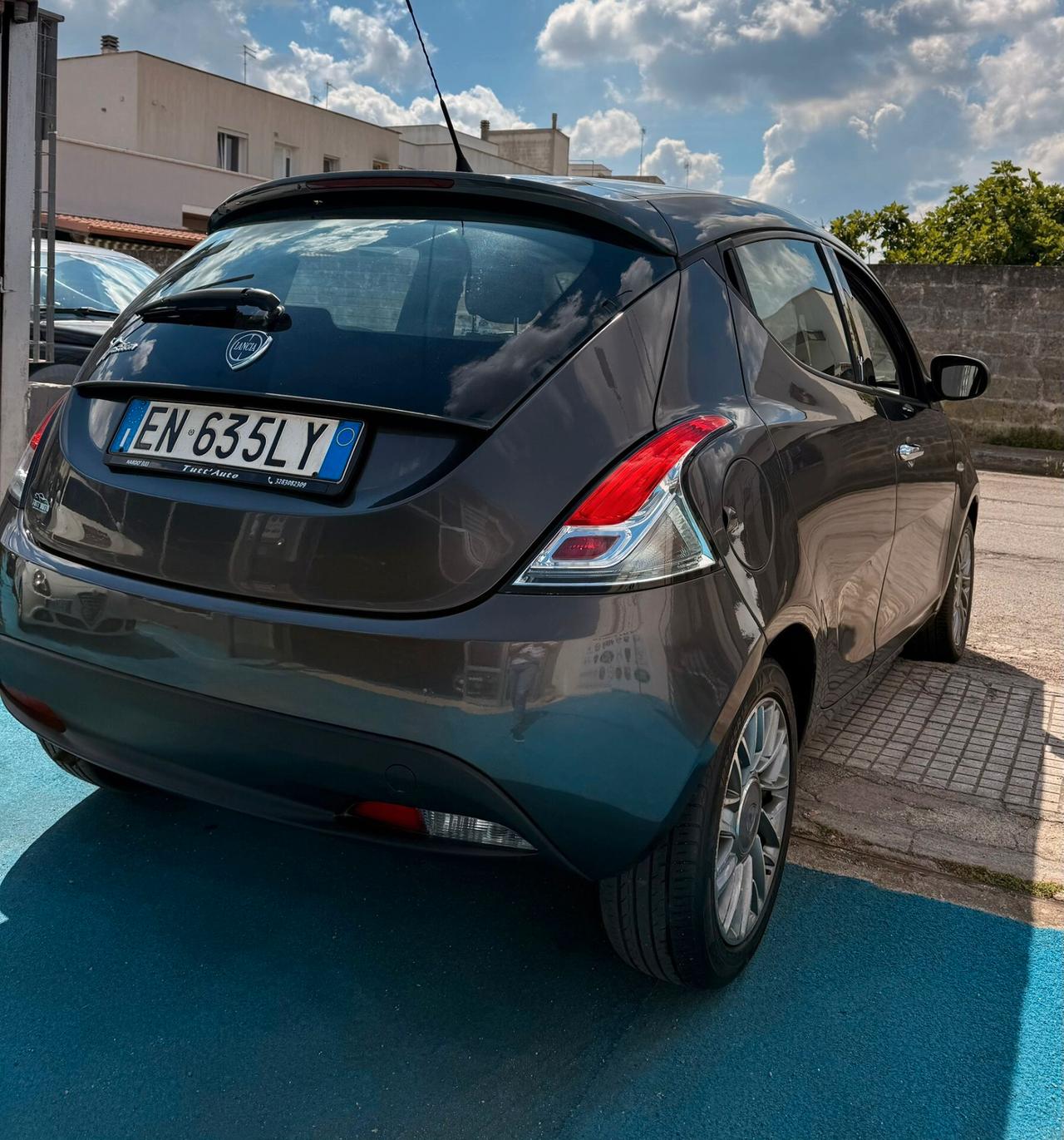 Lancia Ypsilon 1.2 69 CV 5 porte S&S Platinum