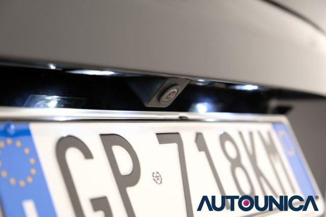 PEUGEOT 3008 Hybrid4 300 E-EAT8 ALLURE PACK FULL LED