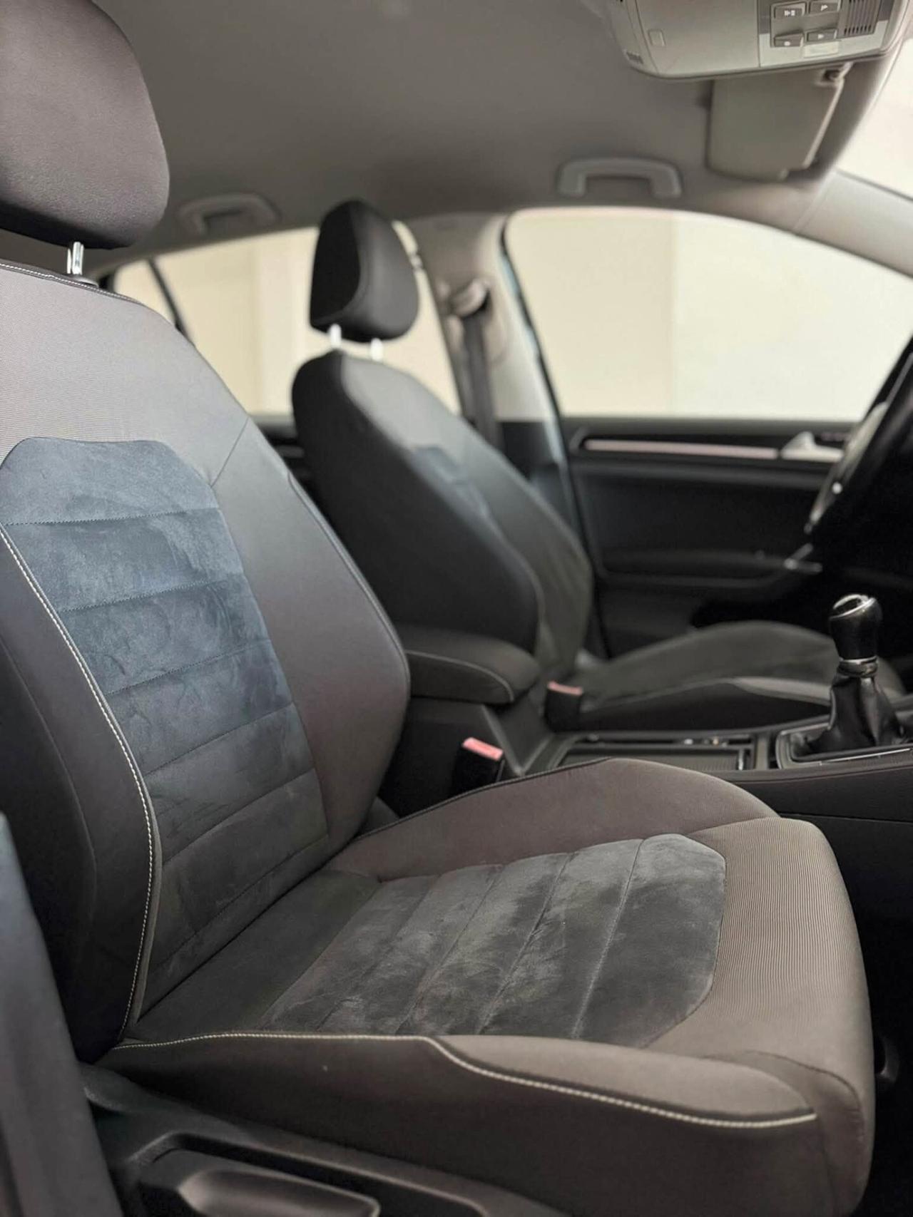 Volkswagen Golf Business 1.6 TDI 5p. Highline BlueMotion Technology