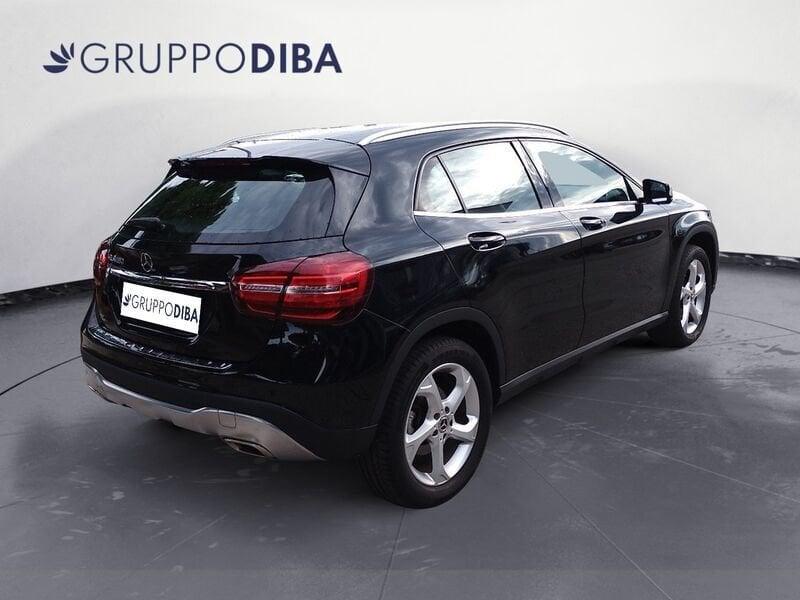 Mercedes-Benz GLA GLA-X156 2017 Benzina 180 Sport