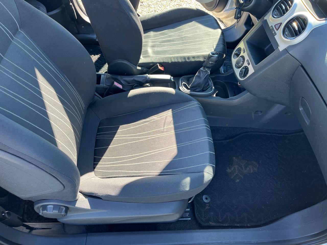 Opel Corsa 1.0 12V 3 porte Enjoy