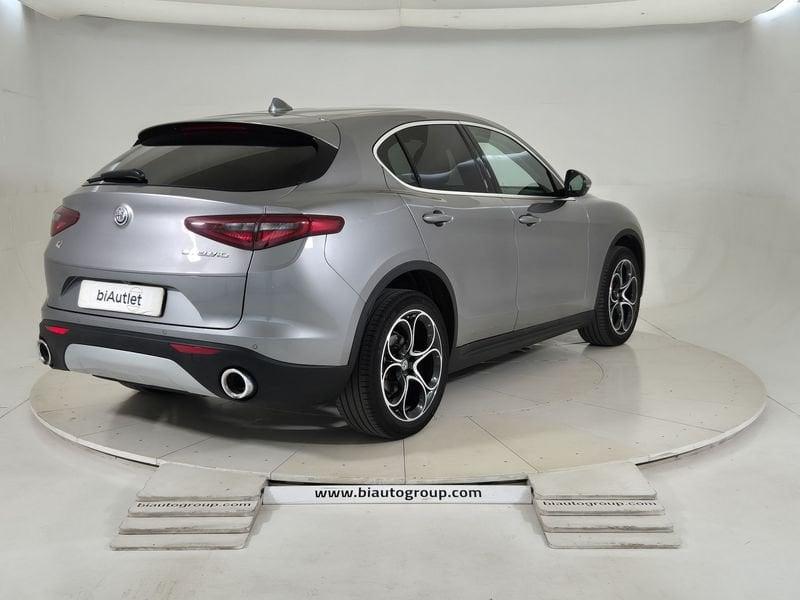 Alfa Romeo Stelvio 2017 Diesel 2.2 t B-Tech Q4 210cv auto
