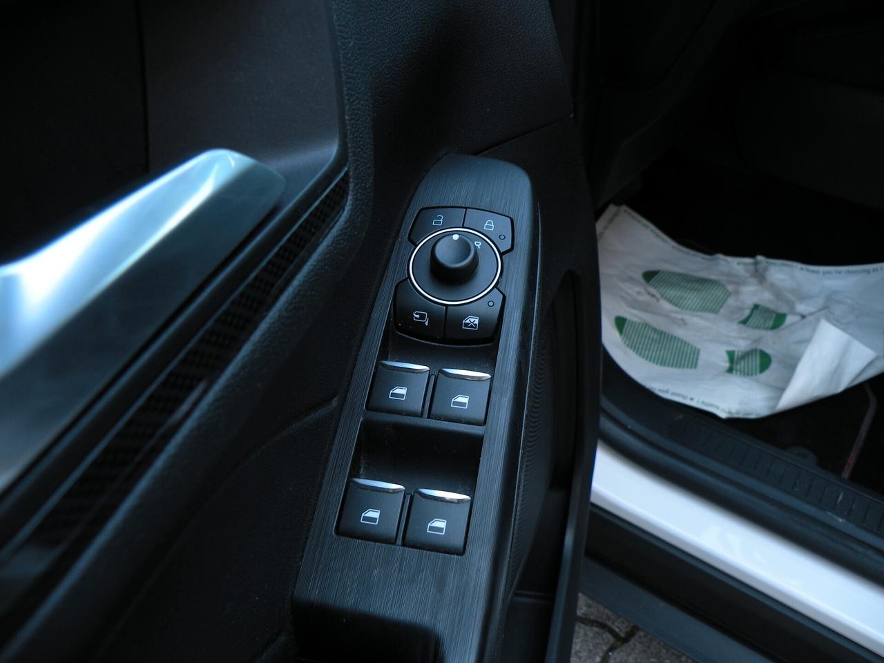 FORD KUGA 2.5 FHEV 190CV CVT 2WD ST-LINE 2023